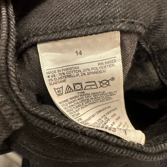 Old Navy Rockstar Super Skinny 360 Stretch - Picture 4 of 4